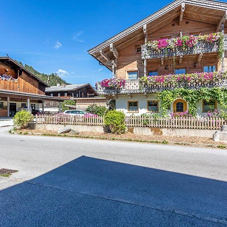 Ferienwohnungen Am Biobauernhof Lahner Bramberg am Wildkogel Luaran gambar